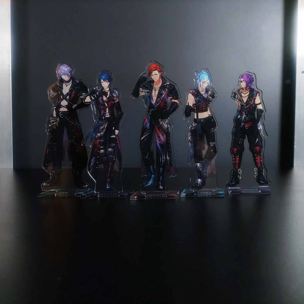 アクリルスタンド 2周年衣装ver. – ブラックスター -Theater Starless アクリルスタンド 2周年衣装ver. – ブラックスター -Theater Starless